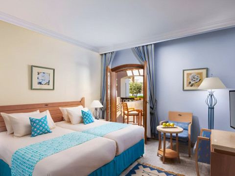 Royal Lagoons Resort and Aqua Park