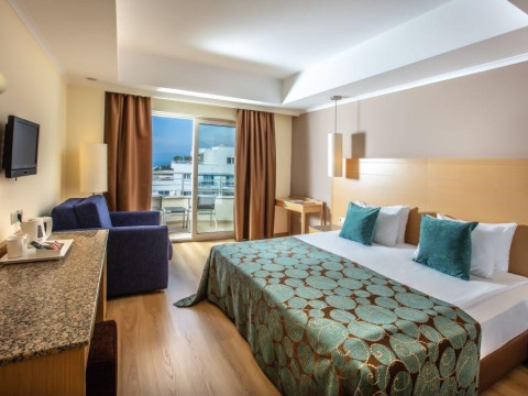 OTIUM SEALIGHT BEACH RESORT (EX. SEALIGHT RESORT)