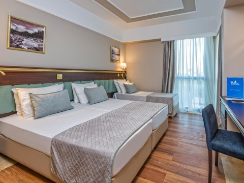 ROYAL ATLANTIS RESORT