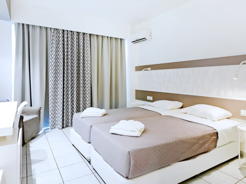 Evi Hotel
