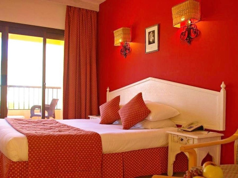 Flamenco Beach Resort