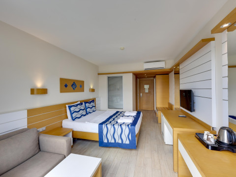 JASMIN BEACH HOTEL