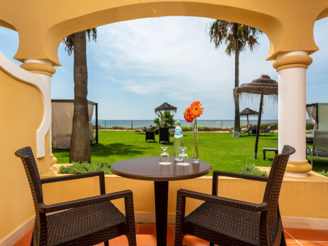 AP Oriental Beach