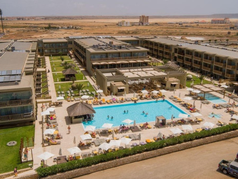 Oasis Salinas Sea