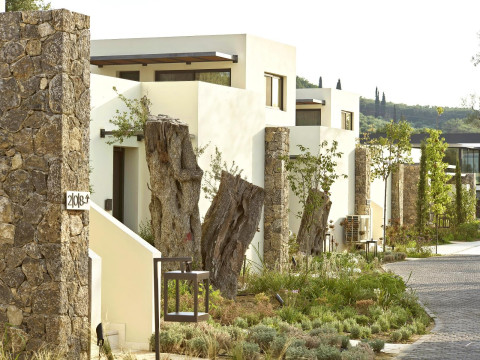 The Olivar Suites