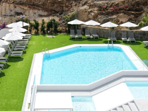 Canaima Apartments