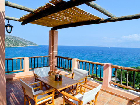 CANDIA PARK VILLAGE HOTEL
