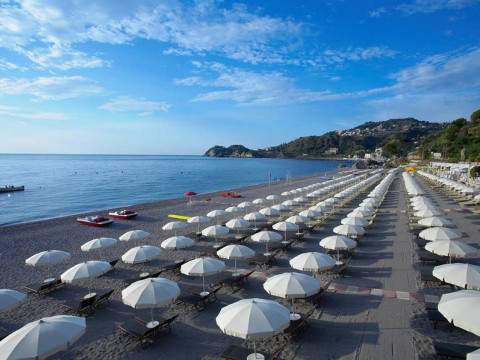 CAPARENA & WELLNESS CLUB