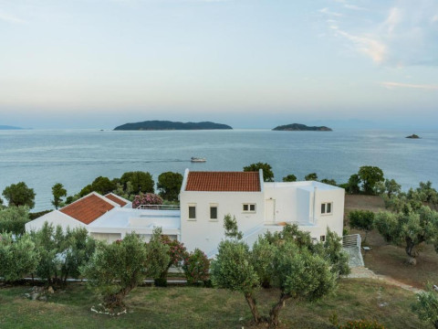 Cape Blue Suites