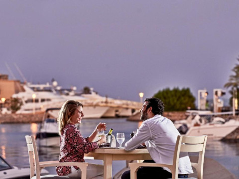 CAPTAINS INN EL GOUNA