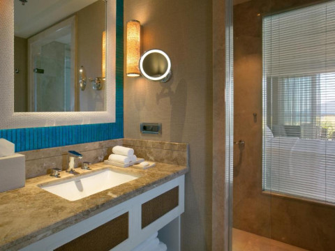 Caresse a Luxury Collection Resort & Spa