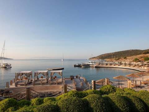 CARESSE LUXURY COLECTION RESORT SPA