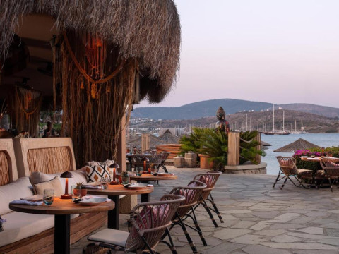 CARESSE LUXURY COLECTION RESORT SPA