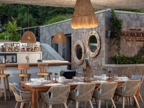 CARESSE LUXURY COLECTION RESORT SPA