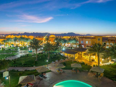 Lyra Resort
