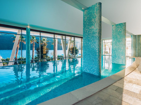 Carine Hotel Kumbor