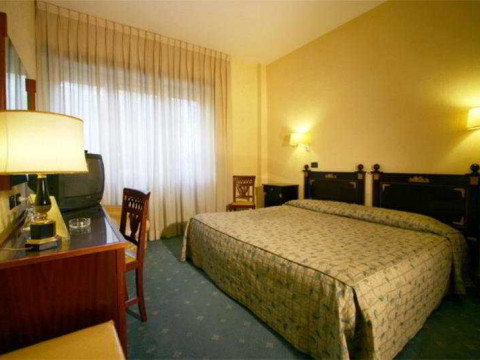 CARLO MAGNO HOTEL