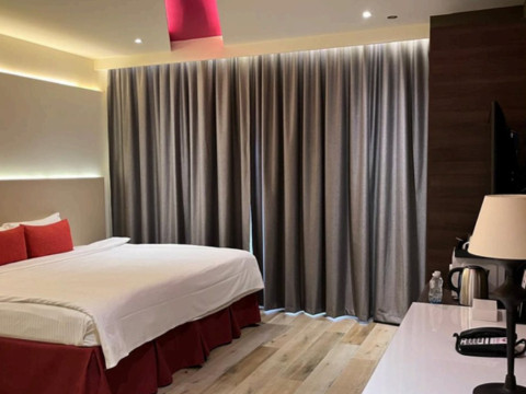 CARNELIAN MUSCAT - AIRPORT HOTEL