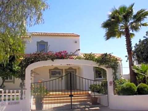CASA OLEANDRO BY FLO