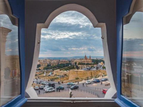 Castille Hotel