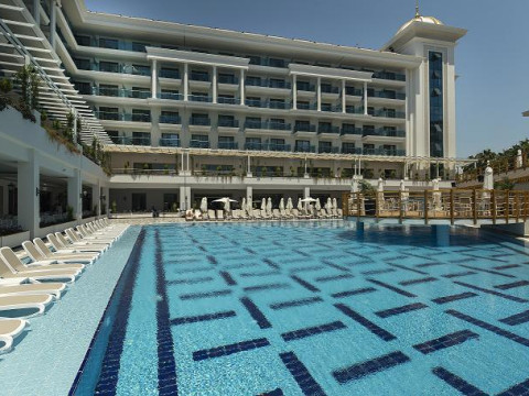 LINDA RESORT HOTEL