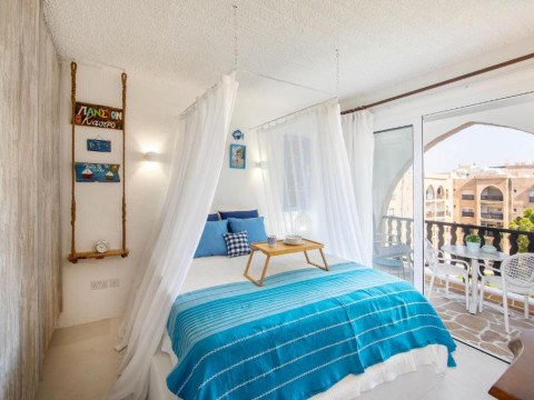 Castle Holiday Apartments