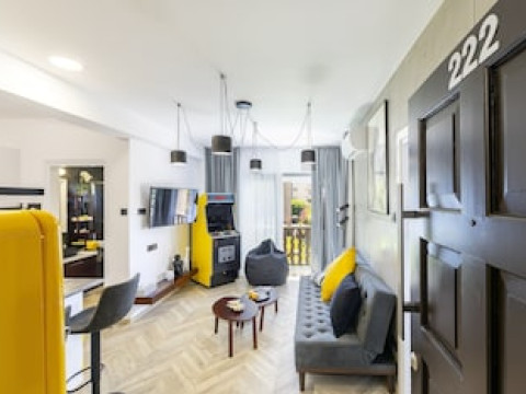 CASTLE HOLIDAY APARTMENTS