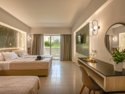 CASTRO BEACH HOTEL