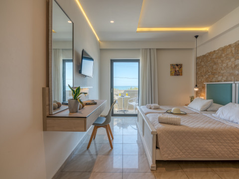 CASTRO BEACH HOTEL