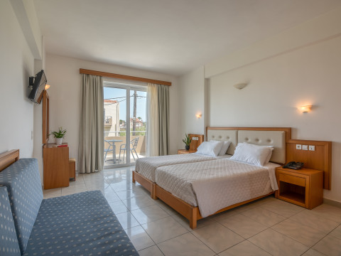 CASTRO BEACH HOTEL