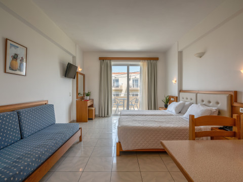 CASTRO BEACH HOTEL