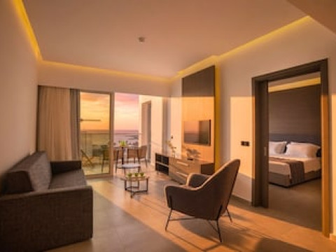CAVO MARIS BEACH