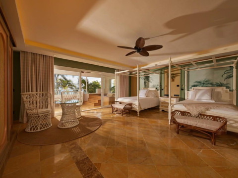 CAYO LEVANTADO RESORT - ALL INCLUSIVE