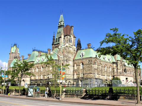 CAZARE - CIRCUIT CANADA DE EST