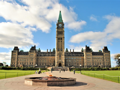 CAZARE - CIRCUIT CANADA DE EST