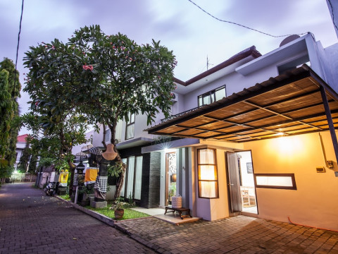 Cecilya House Balian