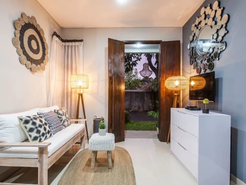 Cecilya House Balian