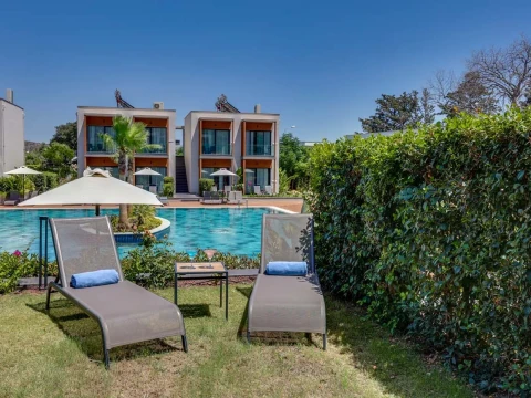 CELESTE BELLA LUXURY