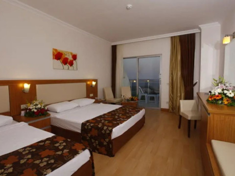CENGER BEACH RESORT