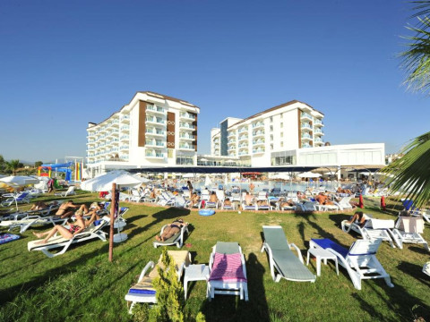 Cenger Beach Resort Spa