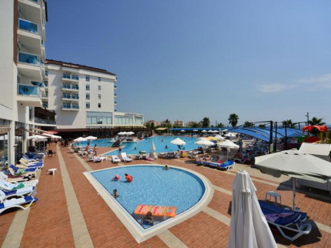 Cenger Beach Resort & Spa