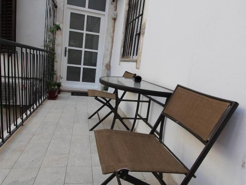 CENTRAL APARTMENTS INTEGRATED HOTEL