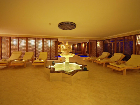 AQUA HOTEL