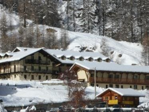 Chalet Du Lys Hotel & Spa
