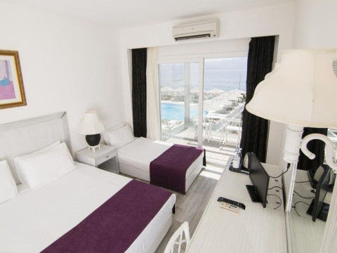 Hotel Charm Beach