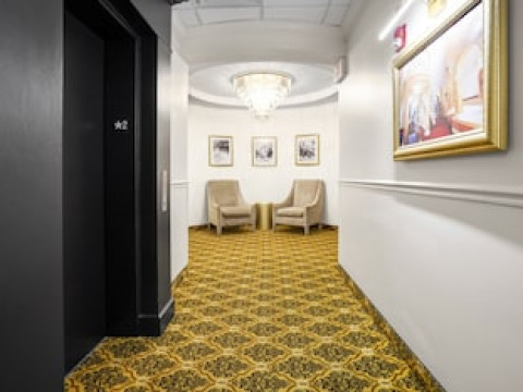 CHATEAU AVALON