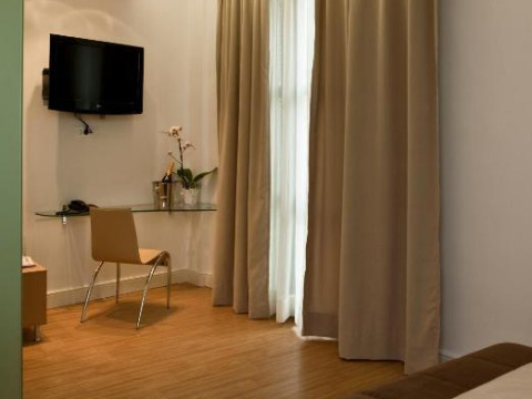 Chic Hotel