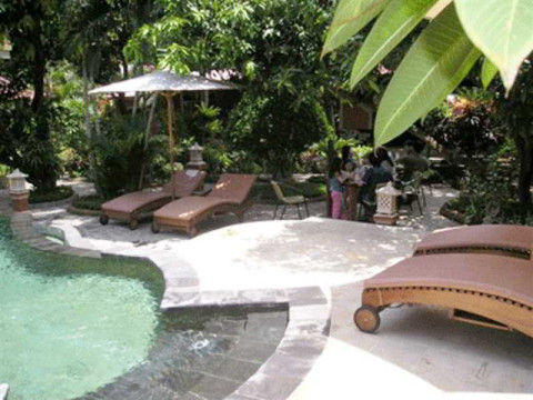 Chonos Hotel Lovina