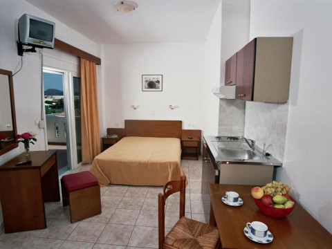 CHRISSELEN APARTMENTS