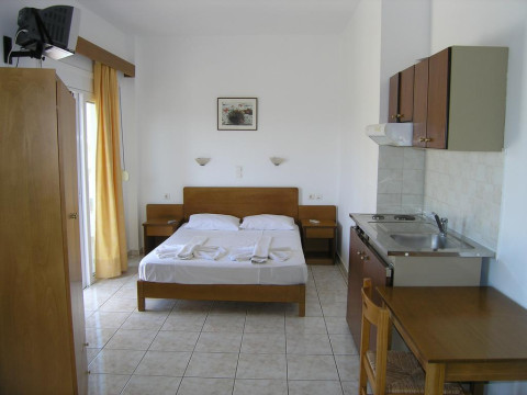 CHRISSELEN APARTMENTS